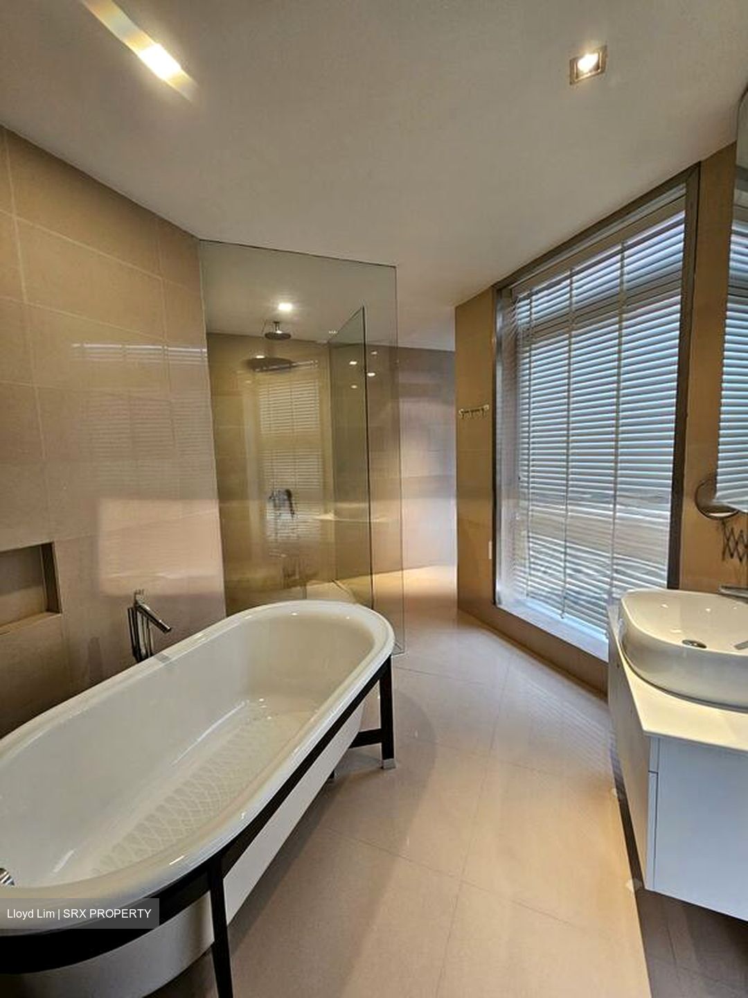 Grange Road (D10), Condominium #486629351